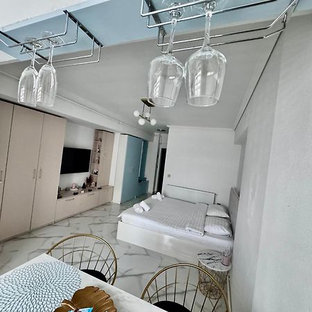 Erwins Studio Крайова Екстер'єр фото