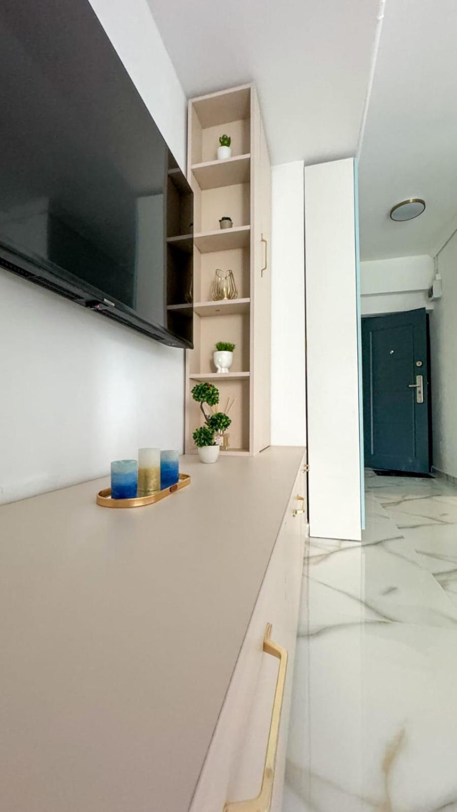 Erwins Studio Крайова Екстер'єр фото